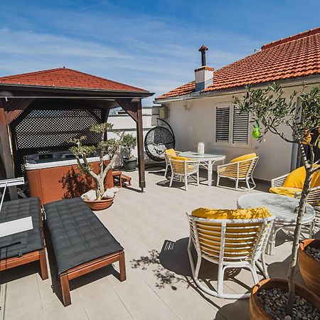Downtown Luxury Apartments With Hot Tub Vodice Bilik gambar