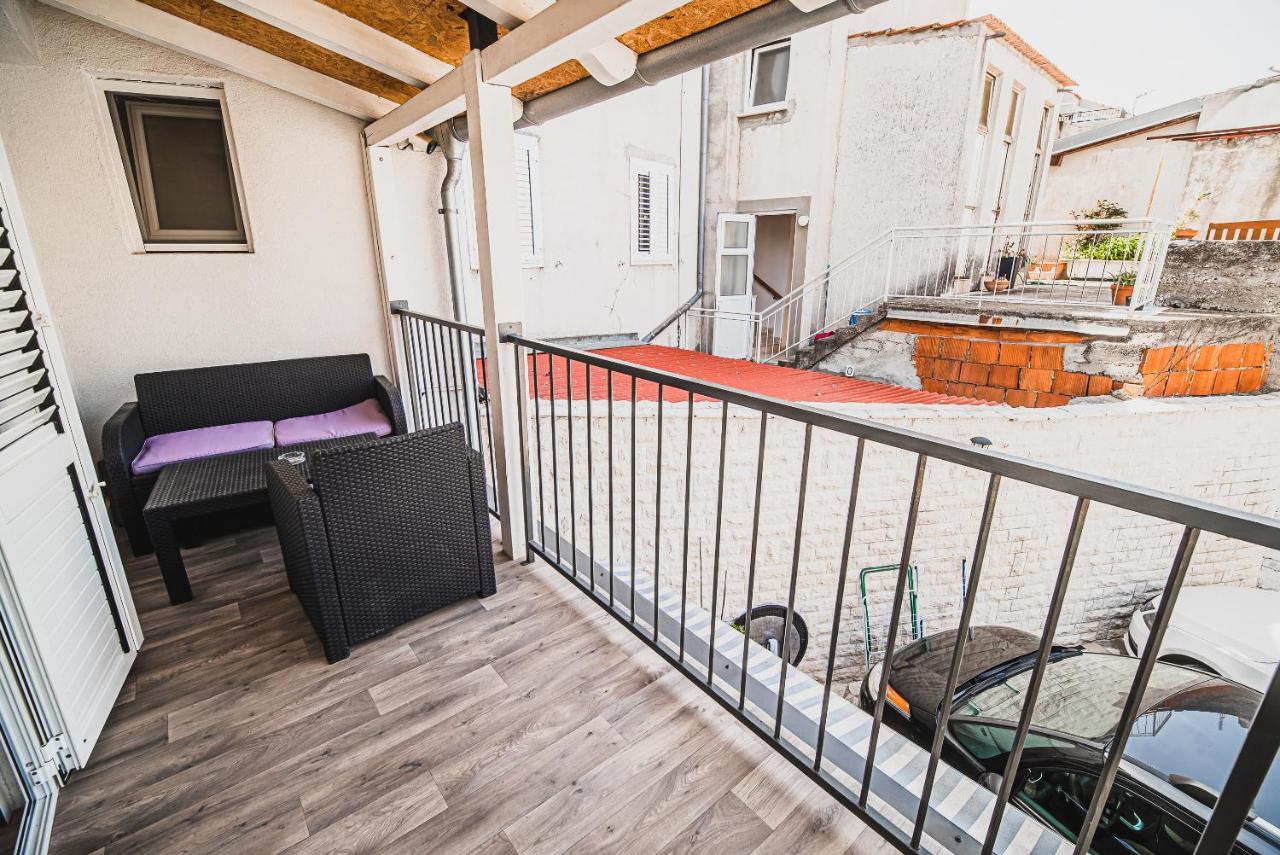 Downtown Luxury Apartments With Hot Tub Vodice Luaran gambar
