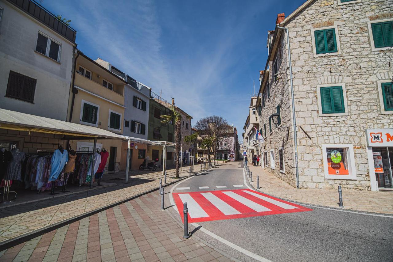 Downtown Luxury Apartments With Hot Tub Vodice Luaran gambar