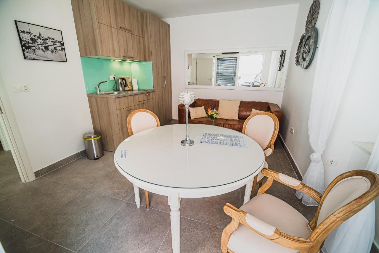 Downtown Luxury Apartments With Hot Tub Vodice Luaran gambar