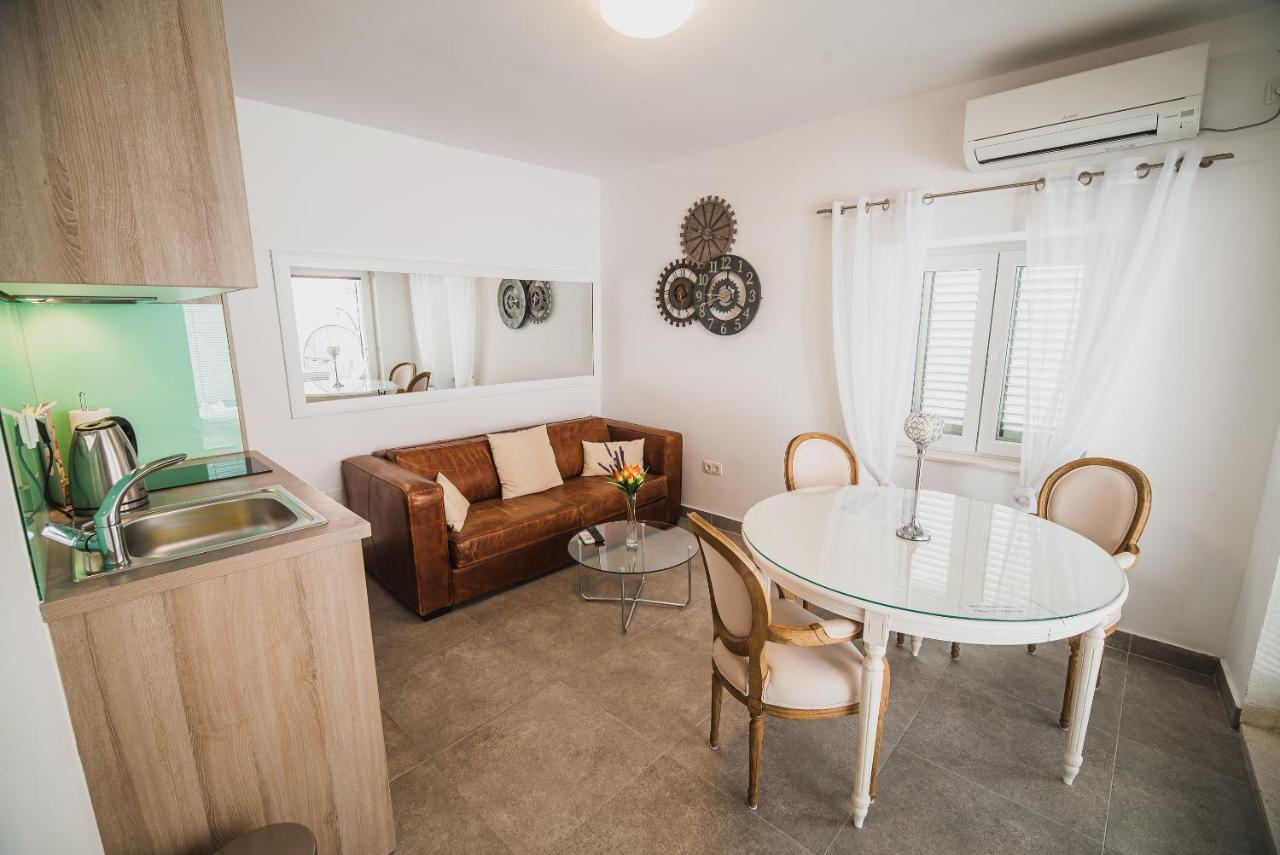 Downtown Luxury Apartments With Hot Tub Vodice Luaran gambar