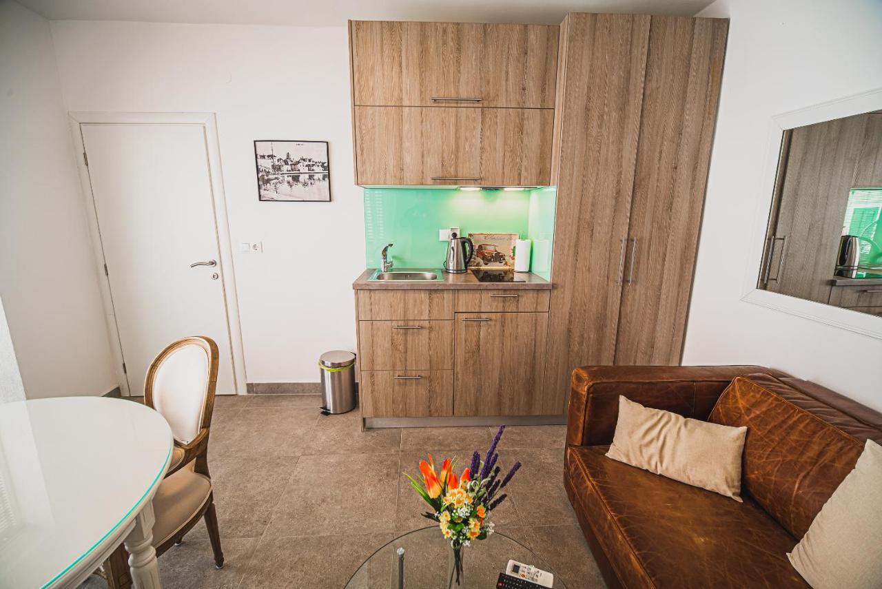 Downtown Luxury Apartments With Hot Tub Vodice Luaran gambar
