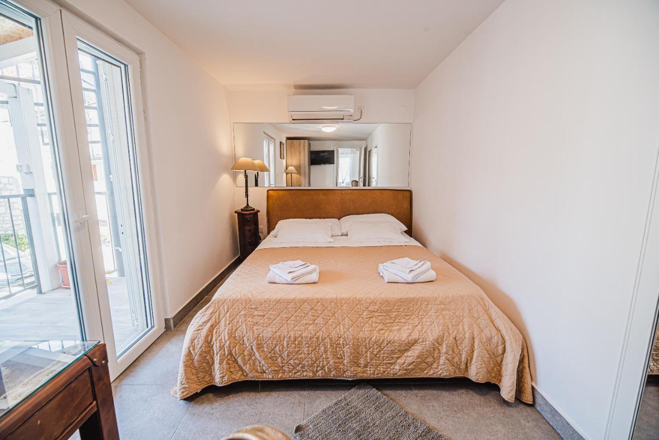 Downtown Luxury Apartments With Hot Tub Vodice Luaran gambar