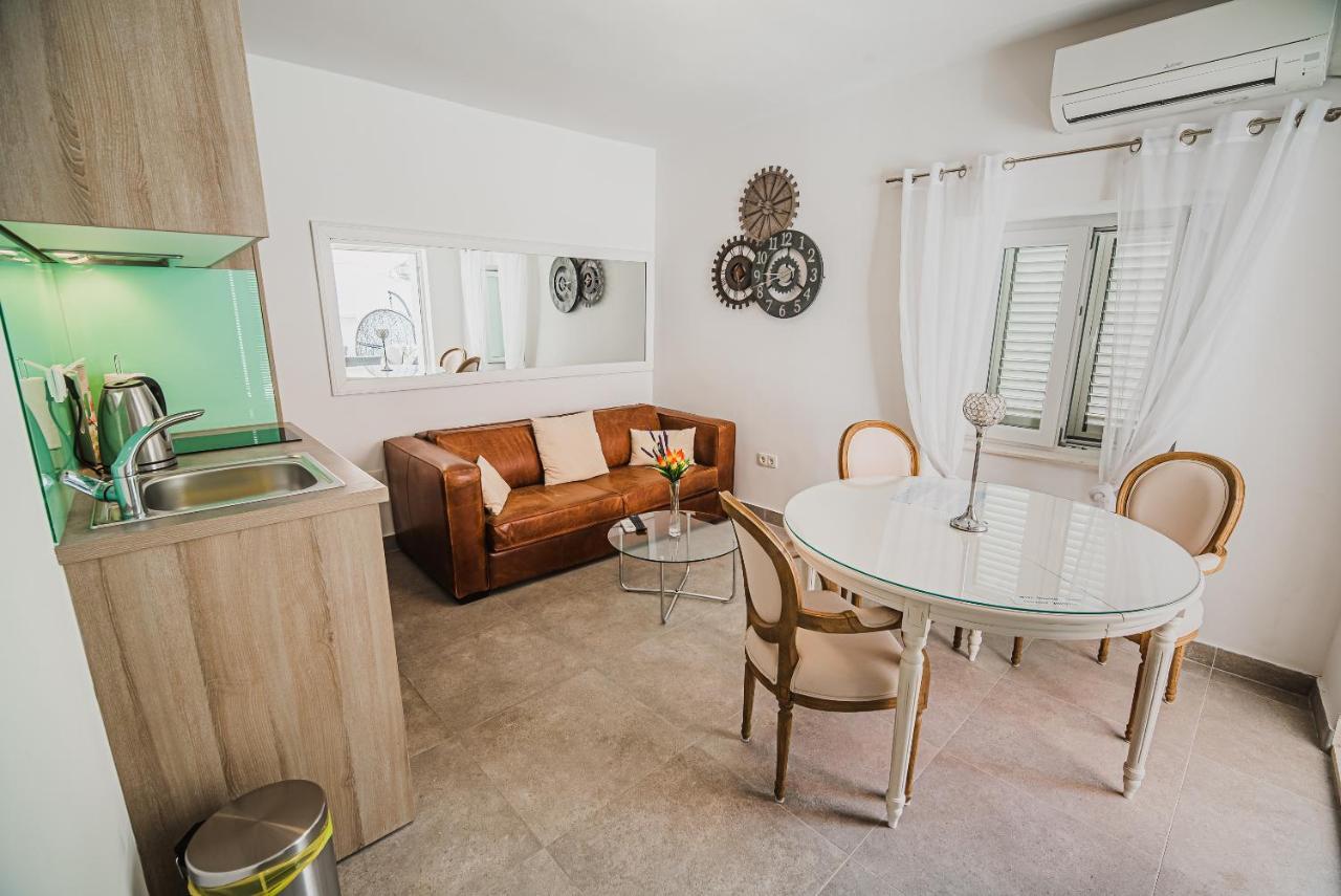 Downtown Luxury Apartments With Hot Tub Vodice Luaran gambar