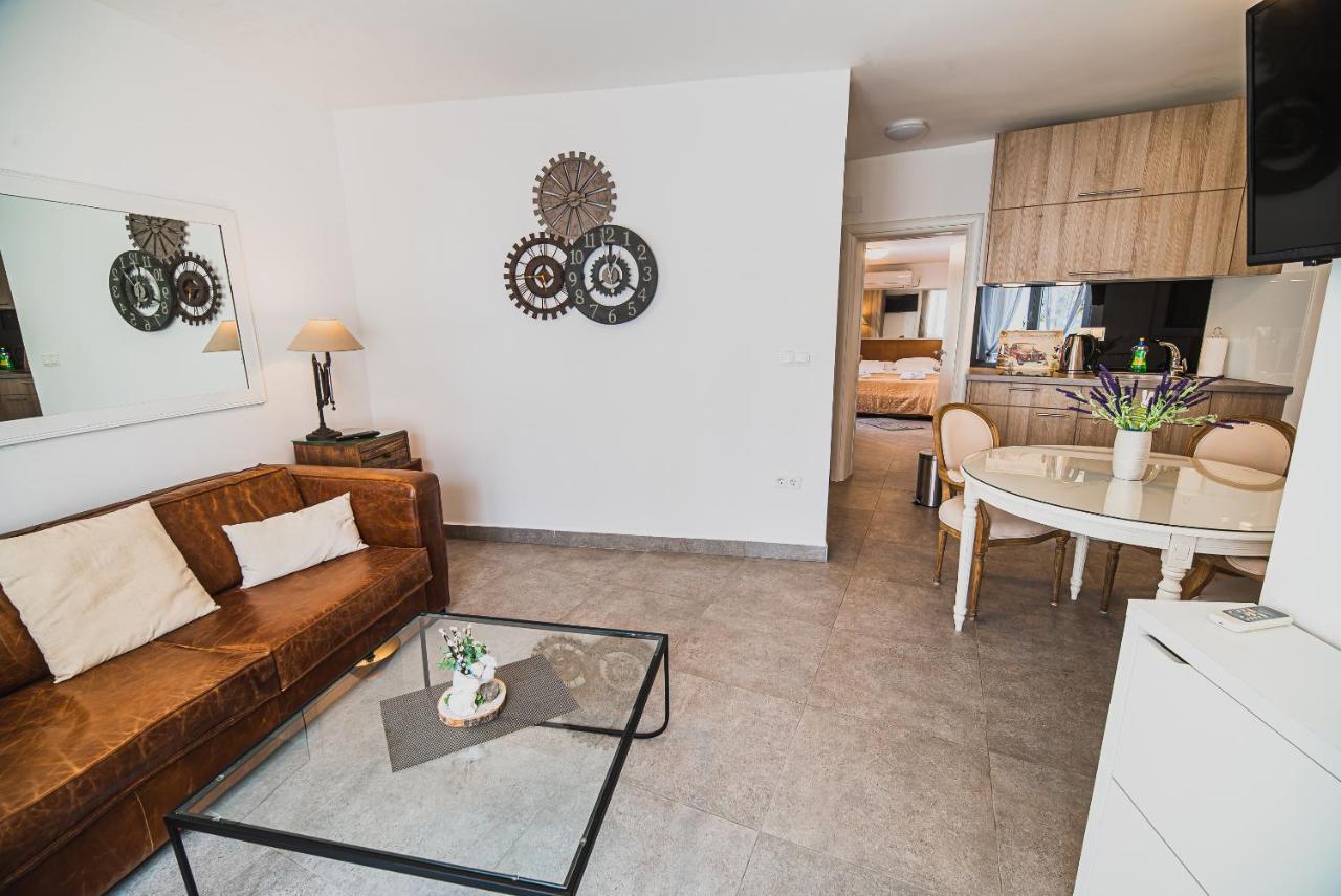 Downtown Luxury Apartments With Hot Tub Vodice Luaran gambar